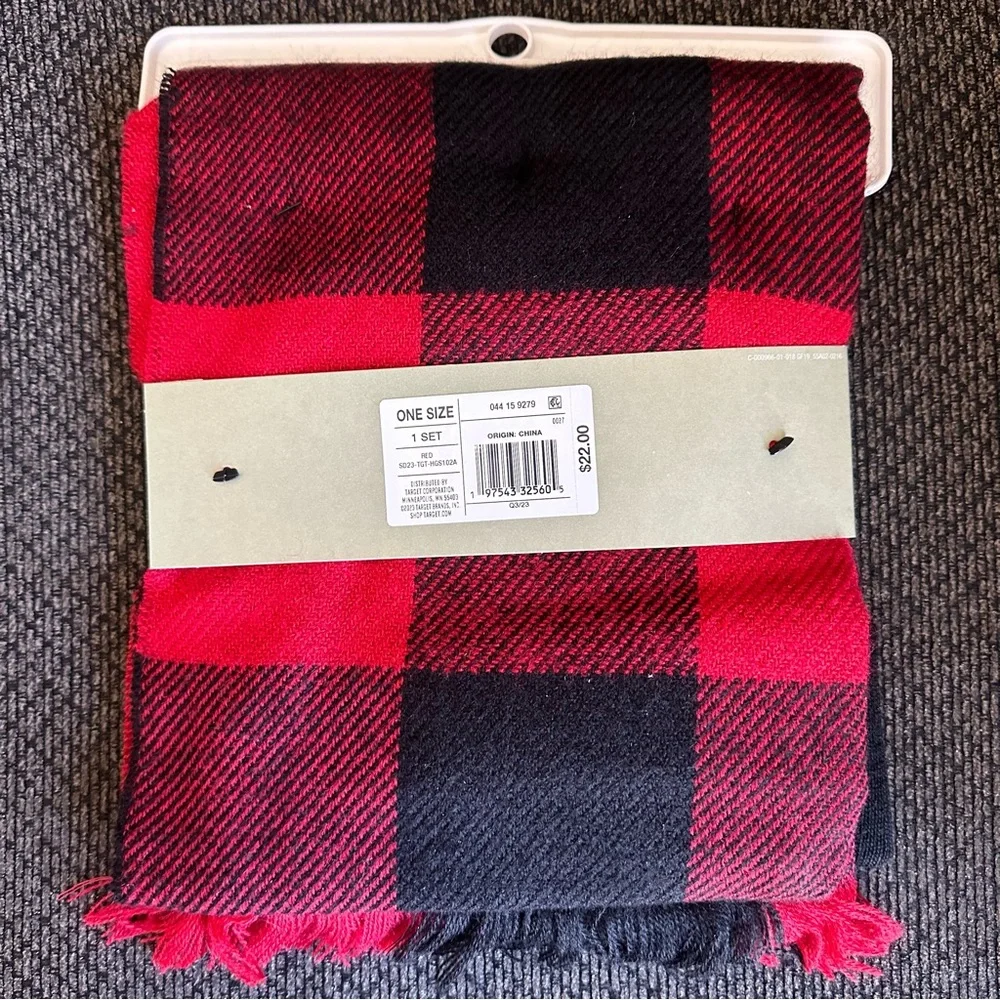 Men's Hat and Scarf Set 2pc - Goodfellow & Co. Red/Black - One Size